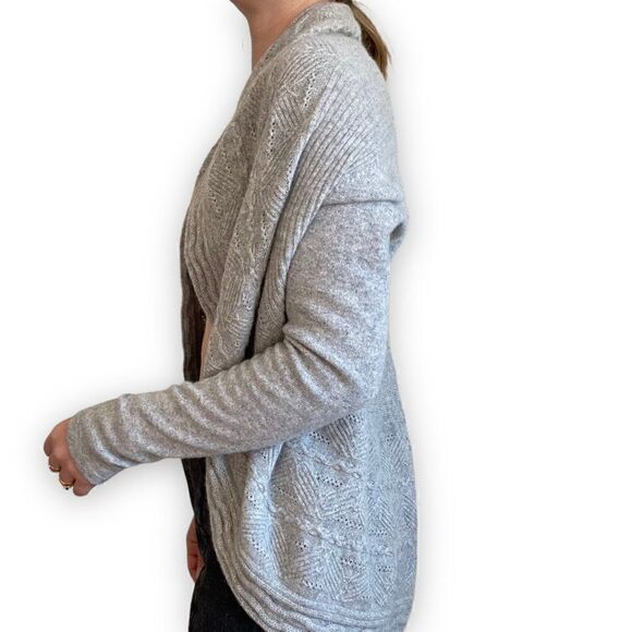 Womens 100% Cashmere Gray Soft Lightweight Cardigan Shrug Sz S - Picture 6 of 8